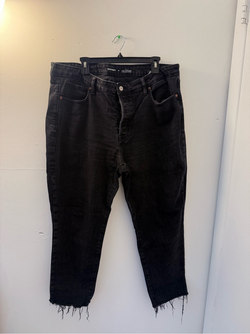 Curvy OG Straight Black High-Rise straight Jeans size 16